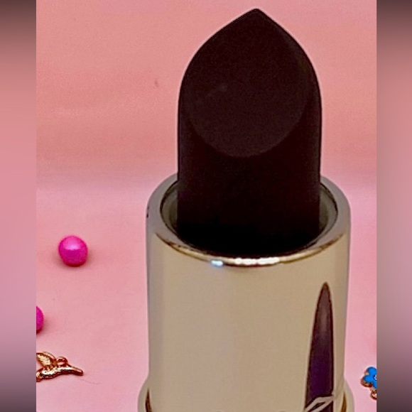 MAC Cosmetics Powder Kiss Lipstick in Grape Escape New 1.5g no box - Picture 4 of 11